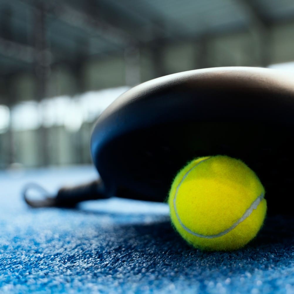 diferencias entre pelota de tenis y pádel