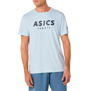 CAMISETA ASICS MEN COURT TENNIS GRAPHIC TEE 2041A259 AZUL CLARO